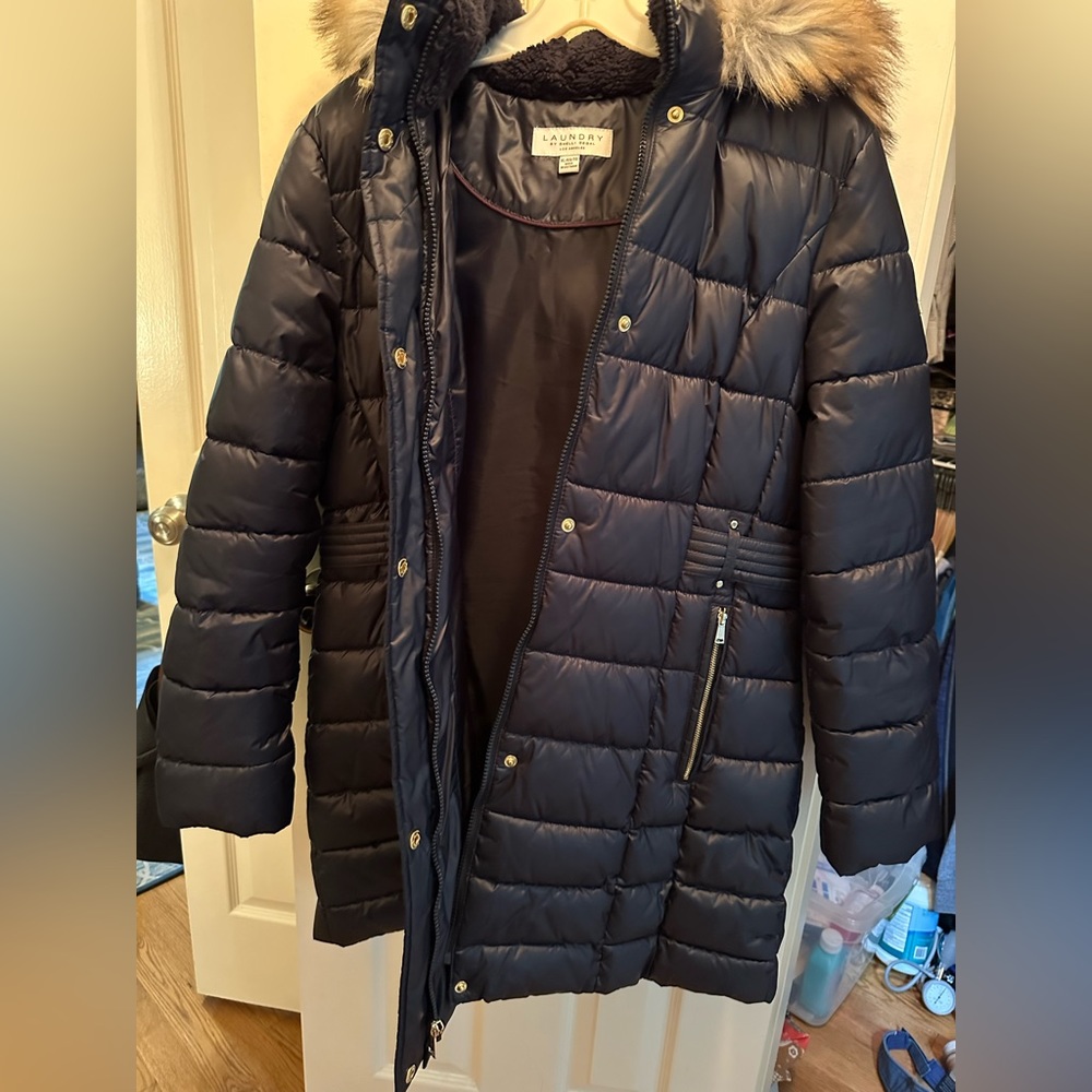 Laundry By Shelli Segal Navy puffer coat faux fur hood sz XL. Excellent gold